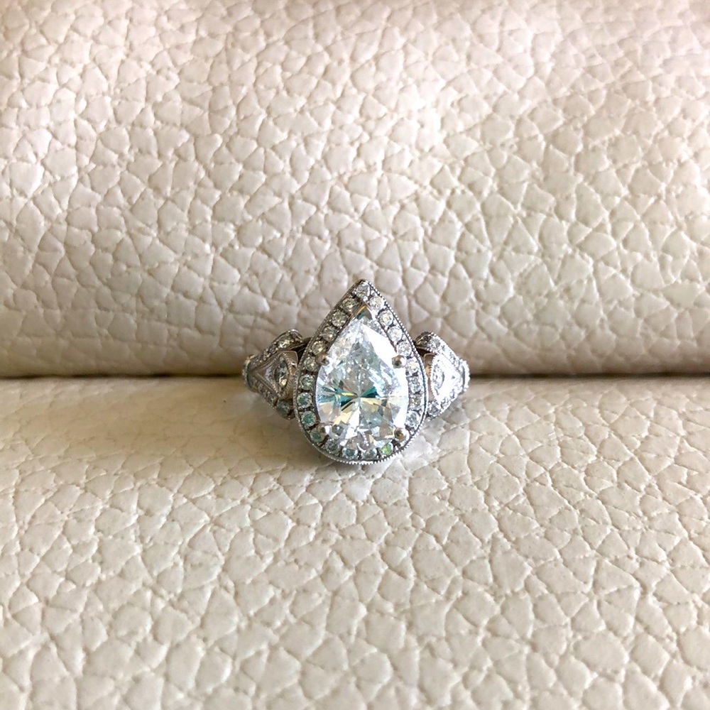 Ladies engagement/wedding ring